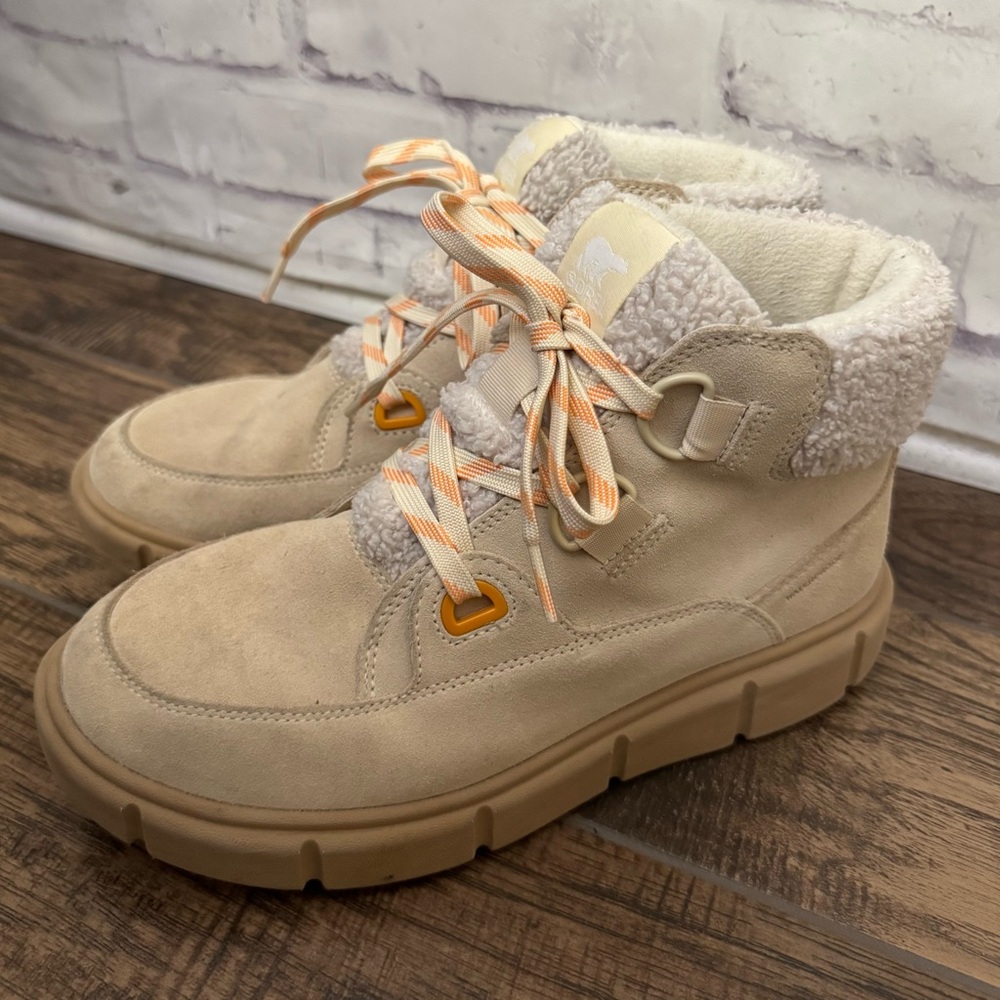 Sorel Women’s 9.5‎ Explorer lll Joan NW Waterproof Boot Honey White Fleece